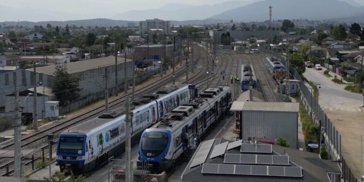 Trenes más sostenibles y ecológicos: EFE Valparaíso inicia operación de planta fotovoltaica en Quilpué.