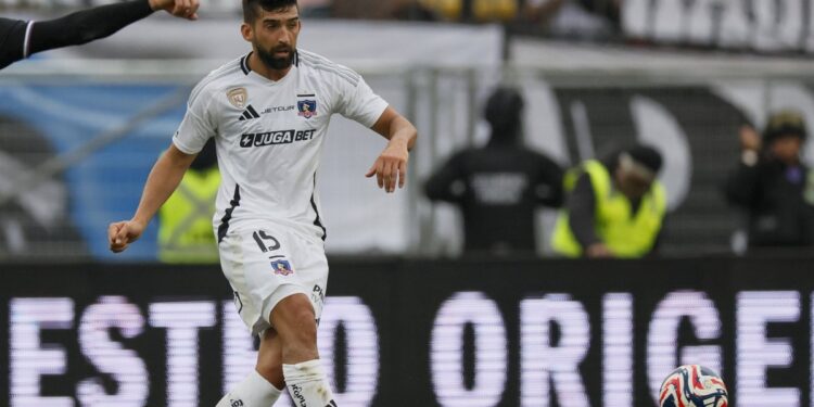 Amor, en medio de la controversia por el día extra de descanso de Colo-Colo, asegura que «el cuerpo técnico tiene todo claro».