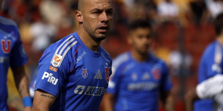 Marcelo Díaz asegura que su renovación en la U avanza positivamente y afirma que «aún queda bencina».