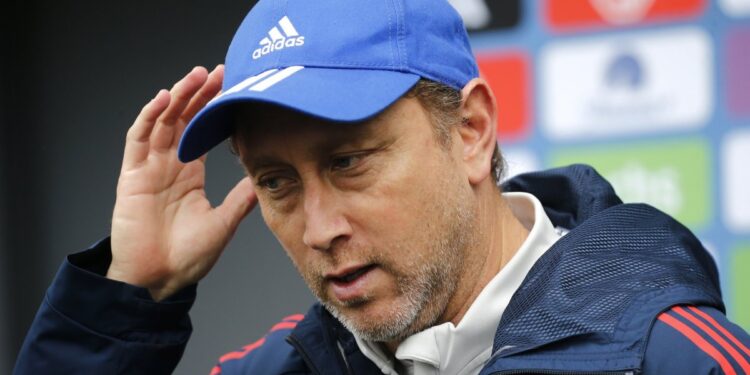 Mena explicó cómo se dio el regreso de Endler a la Roja femenina: «Colaboramos todos en equipo».