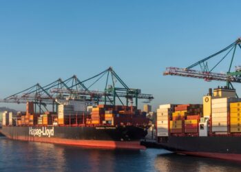 Bajar impuestos y optimizar el gasto público impulsarían el empleo.