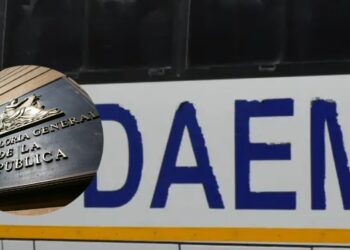 La Contraloría identificó irregularidades en pagos superiores a $65 millones en el DAEM de Los Ángeles.