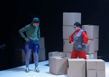 Obra investiga la neurodiversidad como una fuente de creatividad.