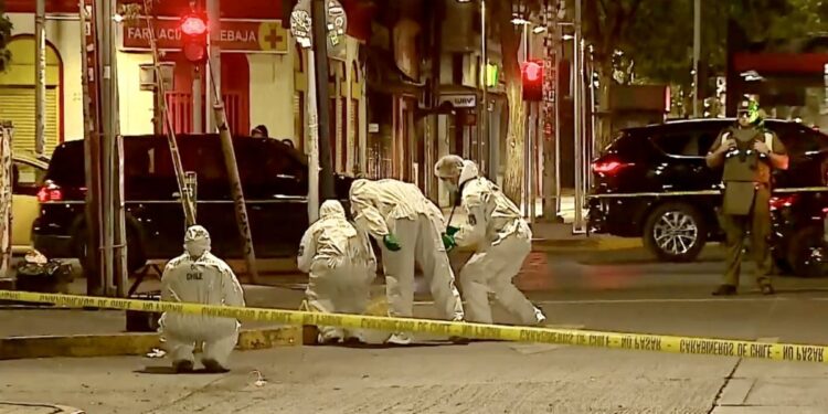 Indagan un presunto secuestro de un ciudadano venezolano en una concurrida avenida de Santiago: se realizaron disparos al aire.