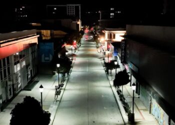 Talca moderniza su centro histórico con 400 lámparas LED.