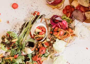 Chile bota 2,5 millones de toneladas de comida cada año.