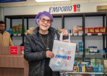 Llega un novedoso almacén de alimentos que transforma el ahorro y alivia el bolsillo de los jubilados en Santiago.
