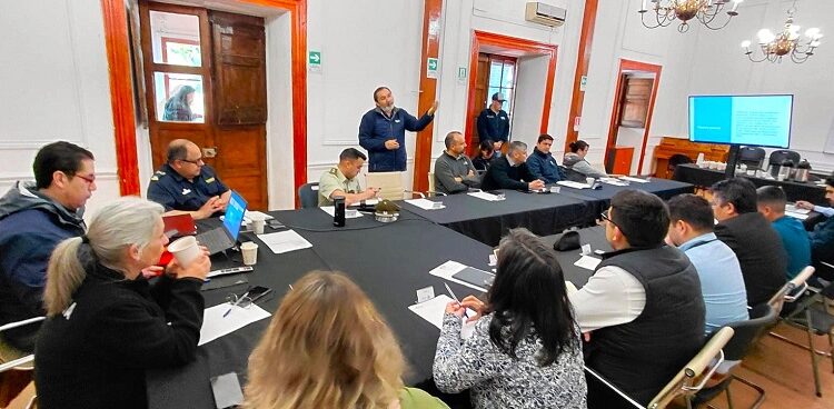 CGE se junta con autoridades de la Provincia de Maipo para el Plan Verano 2025-2026.