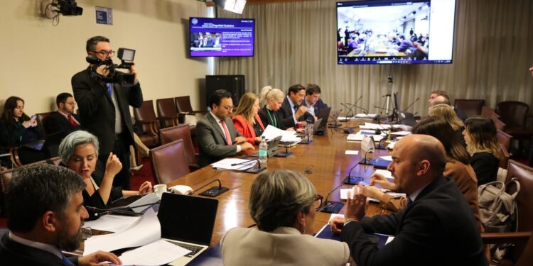 Aceptan la creación del Sistema de Inteligencia Económica.