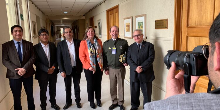 La senadora Vodanovic expresó su agradecimiento a la Comisión de Gobierno por aprobar el proyecto de Seguros para Bomberos.