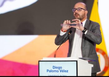 Jurista de Talca ofrece cátedra fundamental sobre justicia laboral en Colombia.