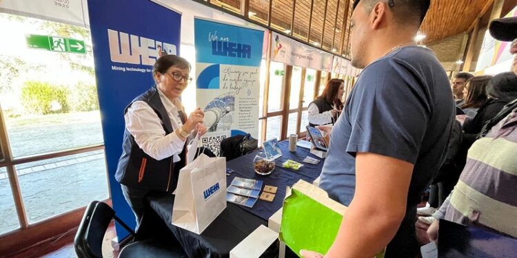 El interés por unirse a Weir Minerals Chile fue incesante en la Feria Laboral 2025.