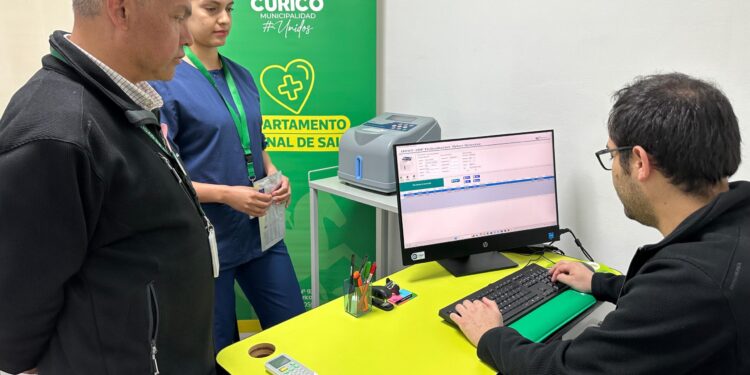 A la delantera: Curicó introduce la prueba de aire que ayuda a prevenir el cáncer.