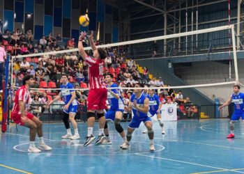 Linares obtiene 2 puntos en su primera jornada de la Liga de Voleibol A1.