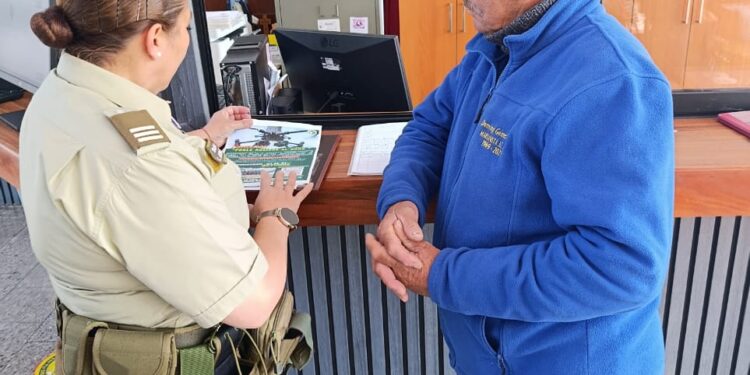 Creatividad en acción: los niños de Linares dejarán su huella en la seguridad.