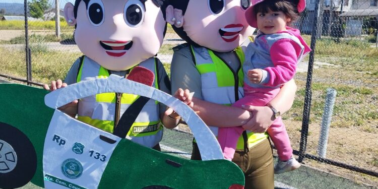 Carabineros promueve la prevención de riesgos en la infancia temprana.