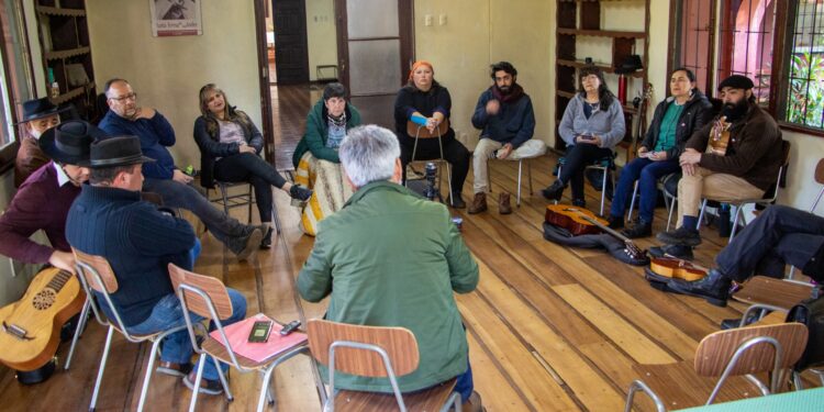 Encuentro fundamental: Canto a lo Poeta del Maule refuerza su legado.