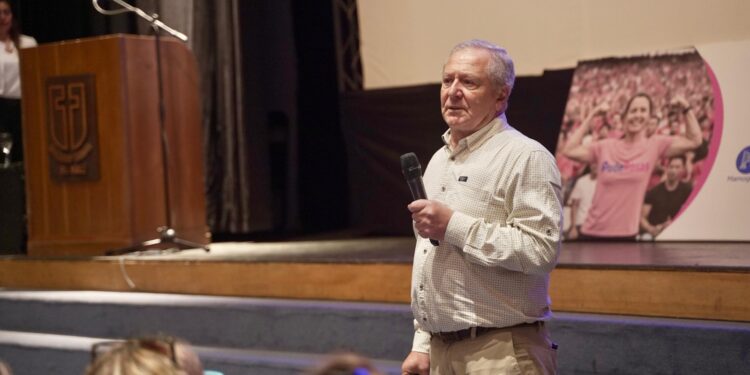 «Más Poderosas que Nunca» enfatiza la concienciación sobre la prevención del cáncer de mama en Talca