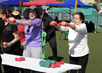Independencia festeja las Olimpiadas Senior con más de 300 adultos mayores.