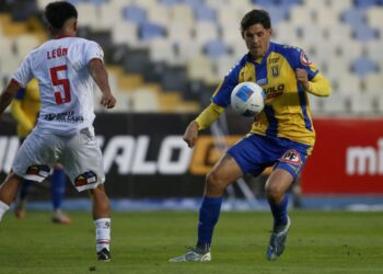 El Campanil volvió a ocupar el primer lugar del Ascenso tras superar por la mínima a San Felipe.