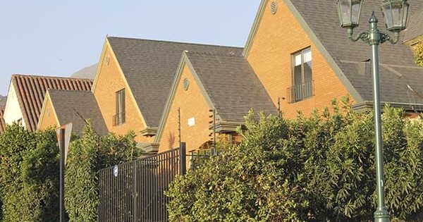 EFH 2024: la mitad de las familias gana menos de $1,1 millones y sigue la deuda.