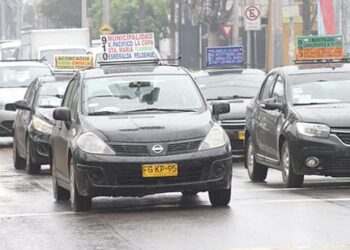 Congelado hasta el 2030: El Senado decidió seguir con la prohibición de nuevos taxis y colectivos.