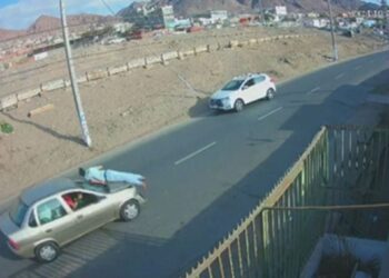 Condenan a 6 años de prisión a conductor que se dio a la fuga tras un accidente de tránsito en Antofagasta, mientras la víctima quedó en el capó de su auto.