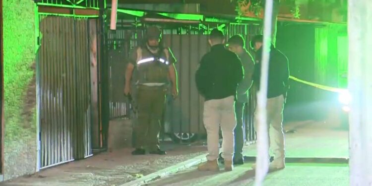 Hombre fue apuñalado y asesinado tras una aparente pelea con sus vecinos en El Bosque.