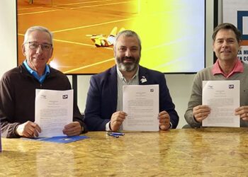 LP Chile y Fetech renuevan su alianza para seguir impulsando el tenis femenino.