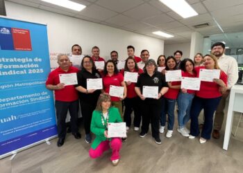 Culmina la Escuela de Formación Sindical organizada por la Universidad Alberto Hurtado en la RM.