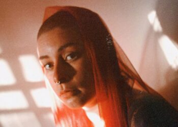 Josefina Espejo y Lxs Mirrors estrenan su nuevo single “Herida”