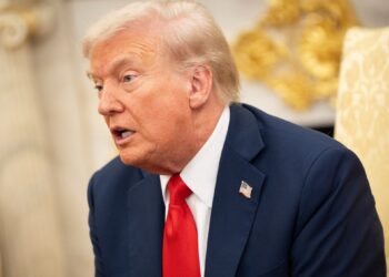 Donald Trump afirmó que María Corina Machado aceptó el Nobel de la Paz en su «nombre».