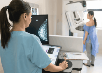 Caja 18 entrega mamografías gratis a más de 200 mil mujeres.