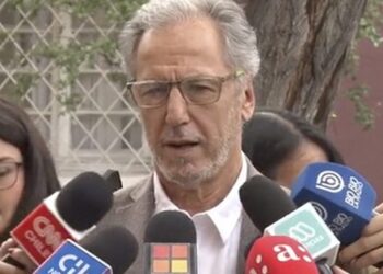 Gobierno alcanza acuerdo con las electricas por cobros excesivos