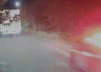 Persecución policial por robo de camiones terminó con un detenido en Lampa.