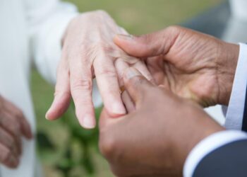 Bono Bodas de Oro: más de 300 parejas de Maule podrán beneficiarse.