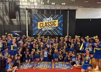 Las cheerleaders de La Pintana destacan en el campeonato escolar