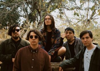 Quivik lanza “Extiendo Mis Manos” de su primer álbum Manantial.