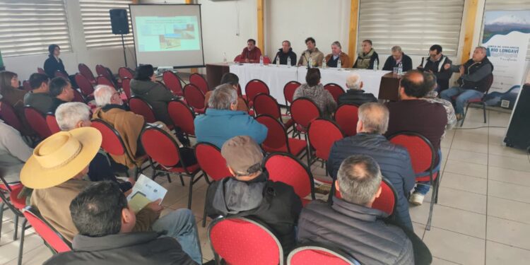 Regantes del Longaví advierten sobre un déficit de agua para esta temporada.