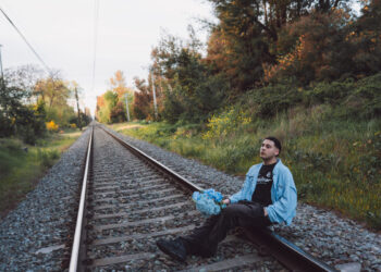 Emefelle le da un nuevo giro a Silvio Rodríguez en trap con “Corazón en Fuga”