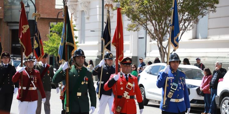 Tradición y dedicación: Talca celebró a sus bomberos en su 155° aniversario.