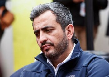 Admiten solicitud para sacar al alcalde Christopher White por “abandono de deberes”