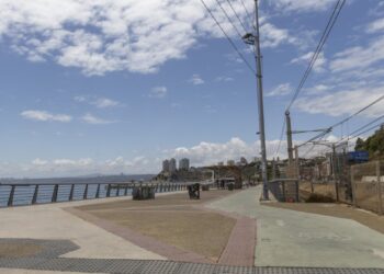 «Valparaíso resplandece en unidad»: se espera que una jornada de limpieza y embellecimiento reúna a vecinos, organizaciones y comerciantes.