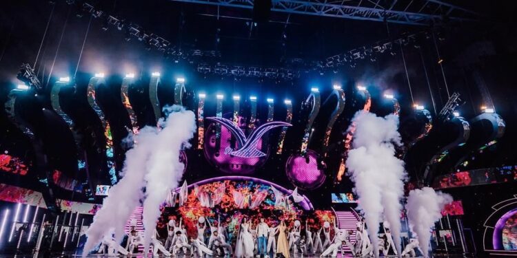 Mon Laferte, Pet Shop Boys, Gloria Estefan y otros: Así se presenta el line-up confirmado para Viña 2026.