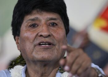 Evo Morales solicita la anulación de su proceso tras la anulación de la sentencia contra Jeanine Áñez.