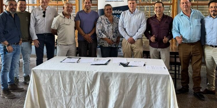 Consorcio Santa Marta entrega agua potable rural a la comunidad de «Los Cardenales»