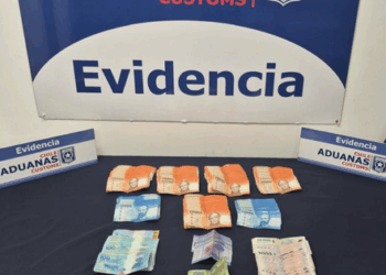 Aduanas pilla contrabando de plata en bus turístico en el paso fronterizo Los Libertadores.