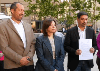 [VIDEO] Alcaldes le entregan carta a Boric y advierten que «familias están asustadas» por la violencia en sus comunas.