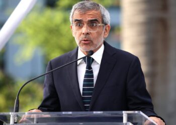 Ministro de Seguridad Pública resalta la normalidad de las elecciones: «Chile cuenta con un sólido sistema democrático».