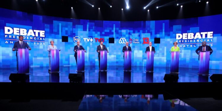Último debate presidencial: Los candidatos destacaron sus discrepancias en temas económicos.